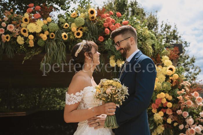 Miradas de complicidad - Perfect Venue