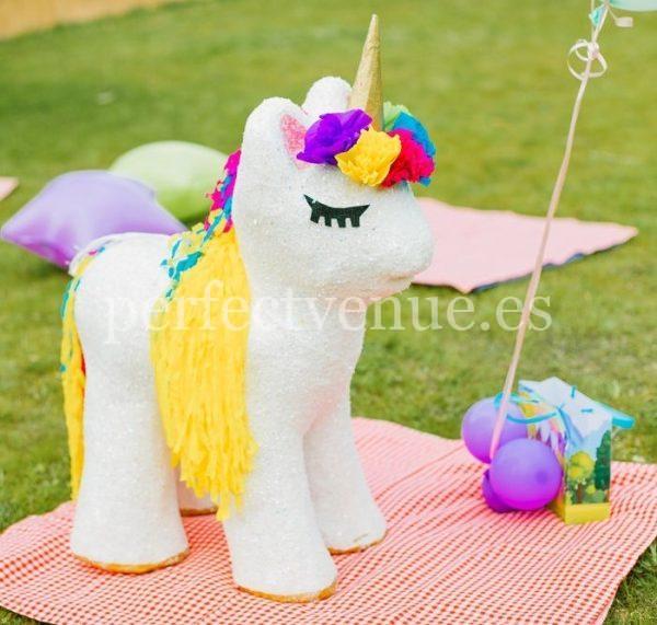 Customed XXL piñata