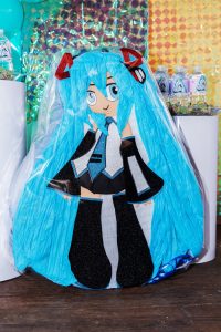 Piñata Hatsune Miku Madrid - Natalia Ortiz Events