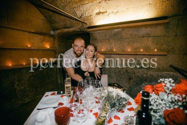 Private romantic dinner in Mallorca overlooking the Mediterranean / Photo via Natalia Ortiz Events