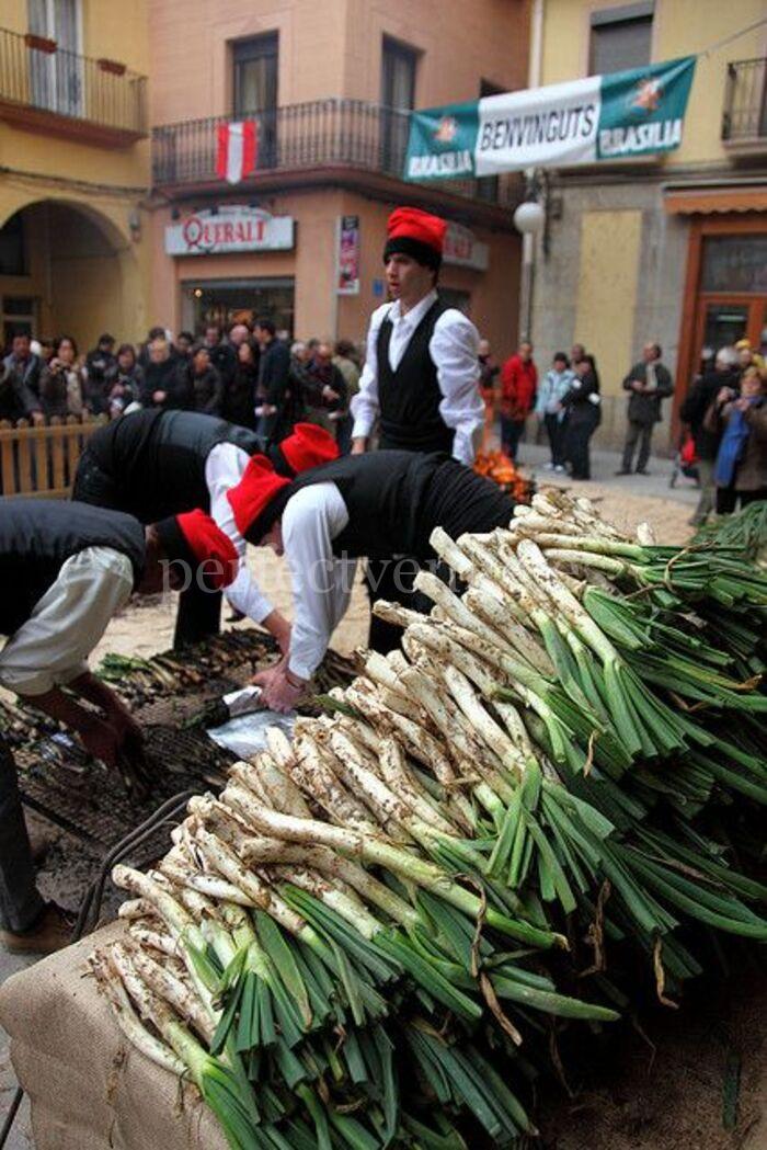 Fiesta de la Calçotada / Photo via Pinterest