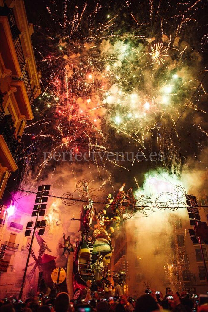 Las Fallas de Valencia / Photo via Pinterest