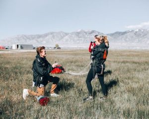 marry me marriage proposal in parachute