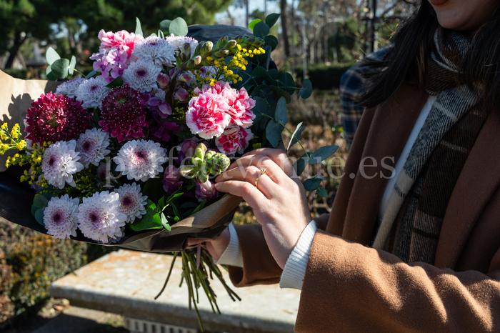 Pedida de mano en la Rosaleda del Retiro