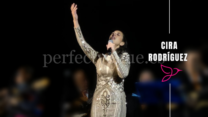 Cira Rodríguez, cantante para bodas y eventos / Photo via Perfect Venue