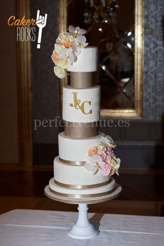 personalized cakes for events