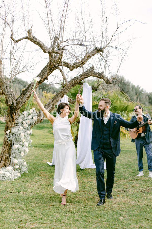 Wedding shooting in Mallorca / Photo via Tanya Vasiliuk / Weddings and Events by Natalia Ortiz