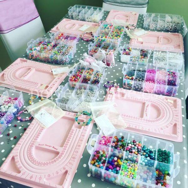 Jewelry workshop for children in Madrid. Birthdays workshops.