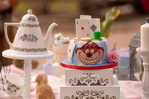 Children's party entertainer / Photo via Weddings and Events by Natalia Ortiz