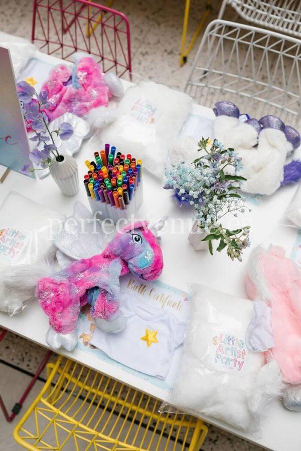 Felt cushion workshop for children Birthdays with workshops.