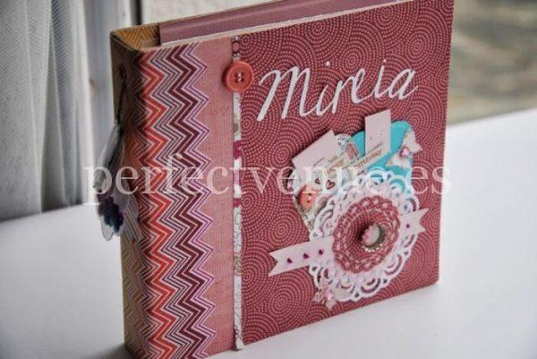 Scrapbooking-workshop-for-children-in-Madrid.-Birthdays-with-workshop