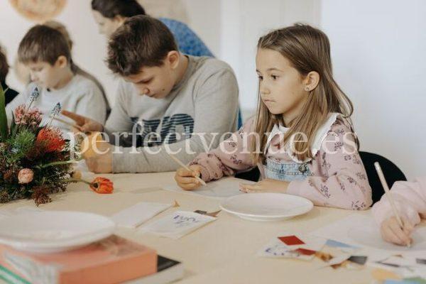 birthday party with workshops handcrafts at home