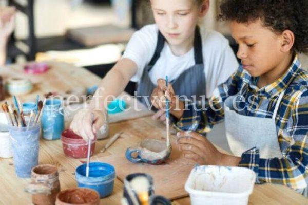 birthday party with workshops handcrafts at home