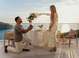 Proposal in Jumehirage port soler with views in Mallorca / Photo via Natalia Ortiz Events