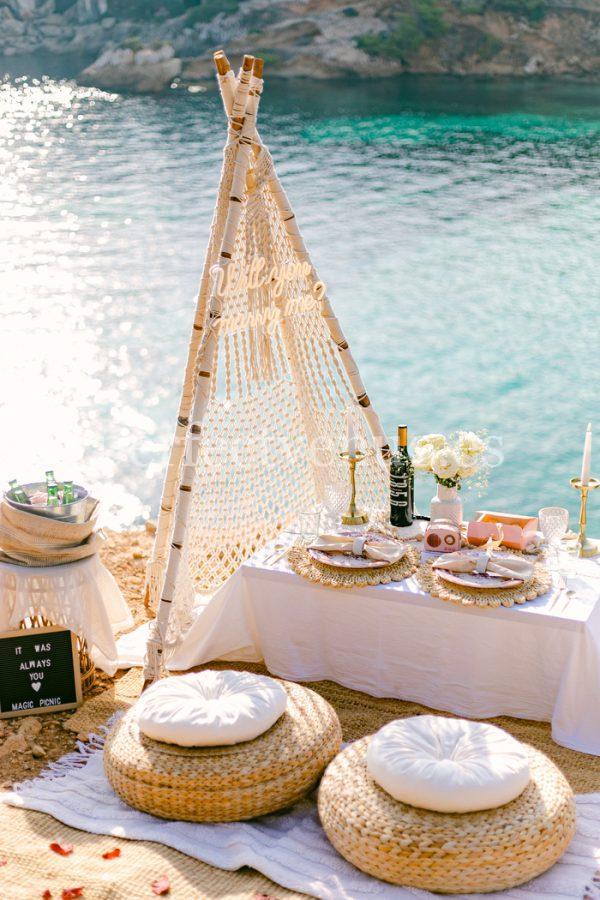 Mallorca picnic proposal sea views - Natalia Ortiz Events