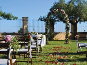 Elopement wedding in Barcelona / Torre del Veguer