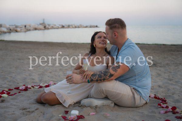 Marriage proposal on the beach Marbella - Natalia Ortiz Events