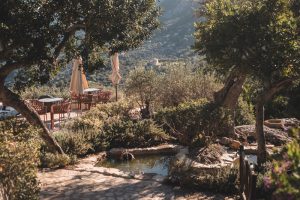 Proposal at the Sa Pedrissa Deià Hotel / Photo via Hotel Sa Pedrissa Deià