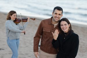 Electronic and classical violinist for weddings and events / Photo via Natalia Ortiz Events