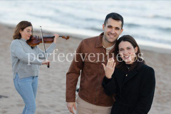 Electronic and classical violinist for weddings and events / Photo via Natalia Ortiz Events