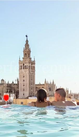 Marriage proposal in Seville at Aire Ancient Baths