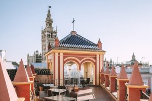 Marriage proposal in Seville at Pinello Palace, the best views of the Giralda