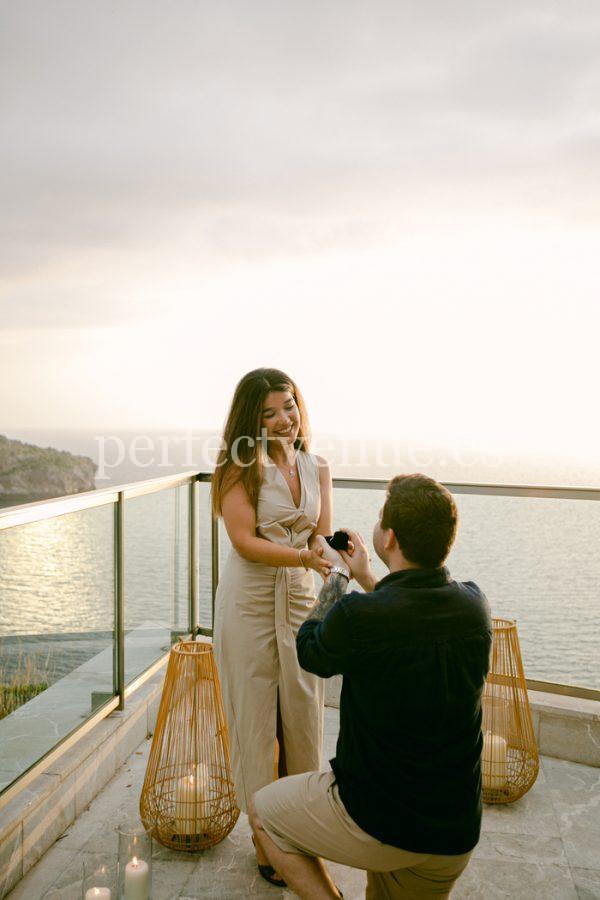 Pedida de mano en el Hotel Jumeirah Port Sóller / Foto vía Natalia Ortiz Events
