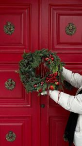Christmas Wreath Workshop / Photo via Pinterest