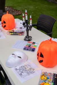 Halloween Workshops / Photo via Natalia Ortiz Events