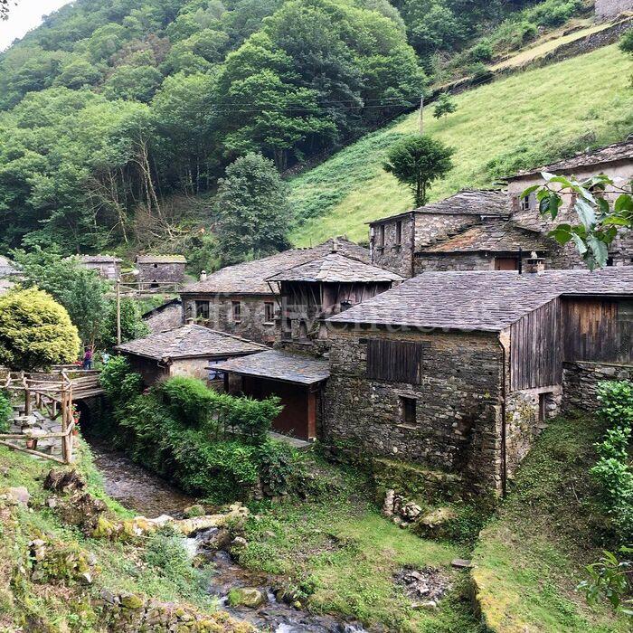 Rural honeymoon Rural honeymoon / Photo via Pinterest
