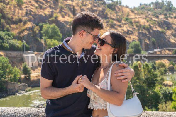 Marriage Proposal in Toledo on the Alcantara Bridge - Natalia Ortiz Events