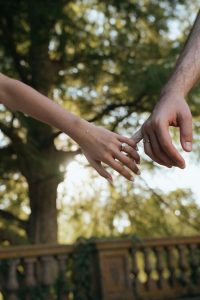 Professional photographer for a marriage proposal in San Sebastián / Photo via Pinterest