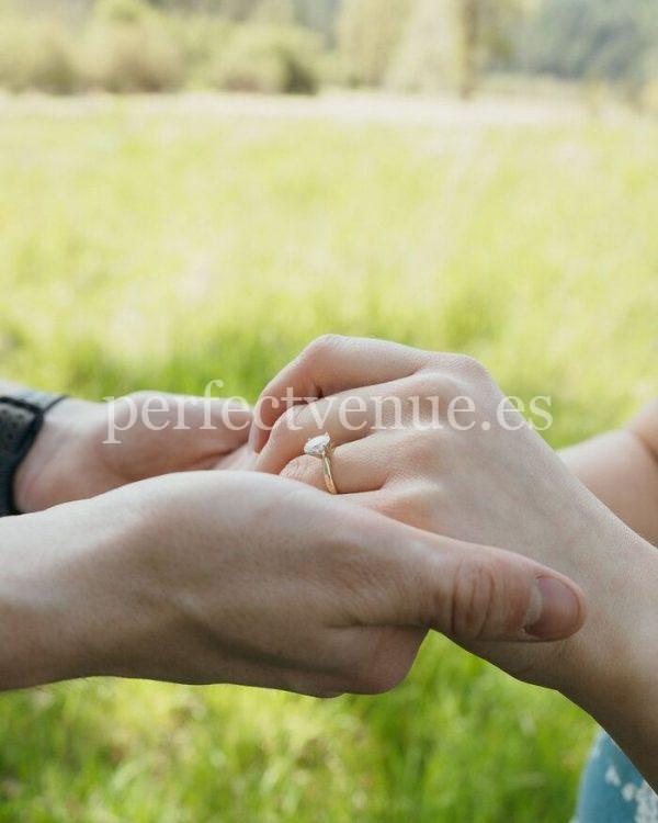 Professional photographer for a marriage proposal in Dénia / Photo via Pinterest