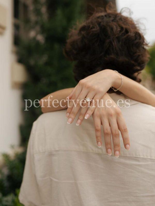 Professional photographer for a marriage proposal in Valencia / Photo via Pinterest