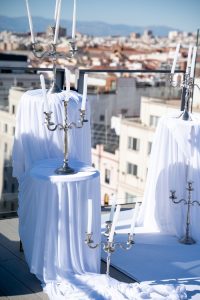 Proposal with 360 views on a rooftop in Madrid / Natalia Ortiz Events