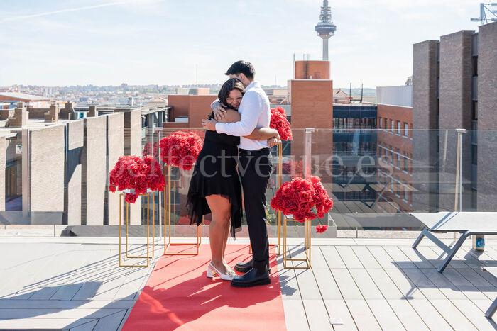 Proposal with a View in Madrid / Photo via Natalia Ortiz Events