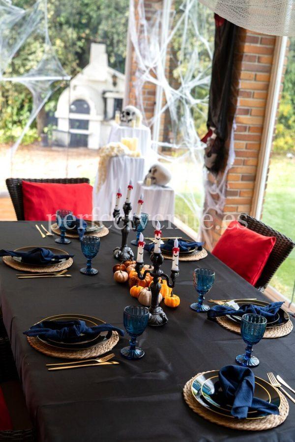 Decorating Your House for Halloween / Photo via Natalia Ortiz Events