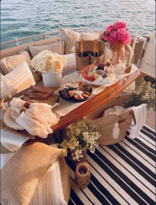 Yacht excursion with chef and cocktails on board a luxurious experience for couples