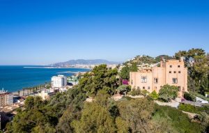 marriage proposal in Malaga at the Santa Catalina Castle