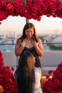 Marriage proposal in a rooftop in madrid / natalia ortiz events