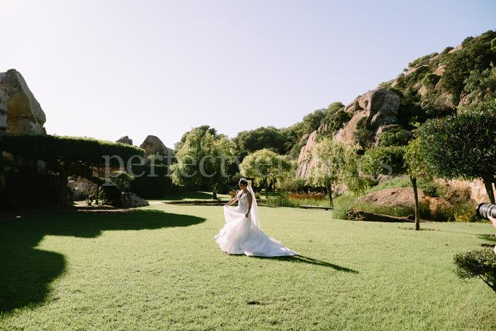 Sesión de fotos de boda en Cádiz / Foto vía María Benítez Fotografía