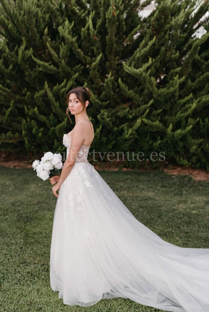 Shooting de boda en Ibiza / Foto vía The White Style