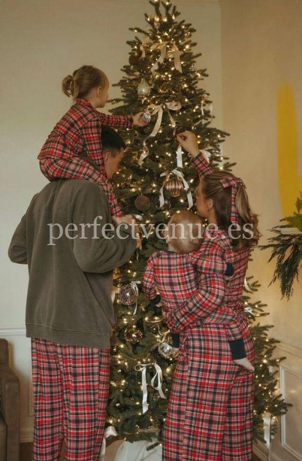 Christmas Photoshoot / Photo via Pinterest