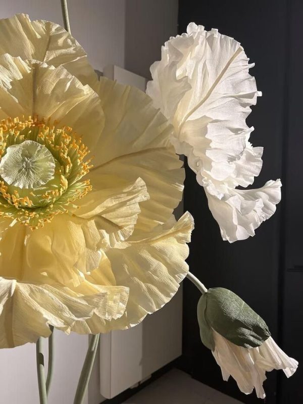 Paper Flower Decorations in Madrid / Photo via Pinterest