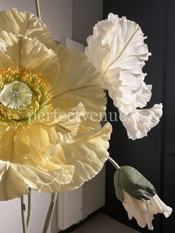 Paper Flower Decorations in Madrid / Photo via Pinterest