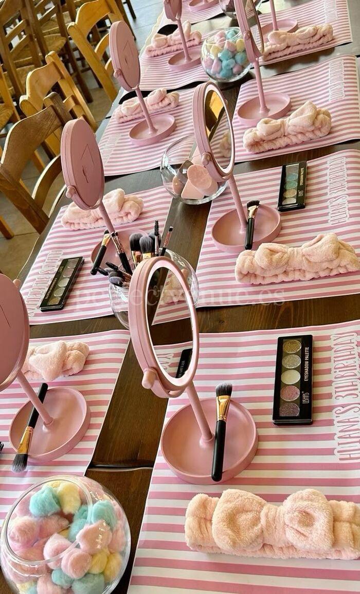 Bachelorette party plans in Madrid / Photo via Pinterest Bachelorette party plans in Madrid / Photo via Pinterest