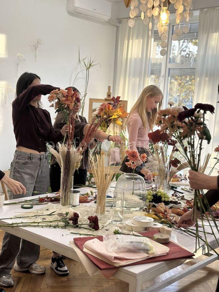 Workshops for friends in Madrid / Photo via Pinterest