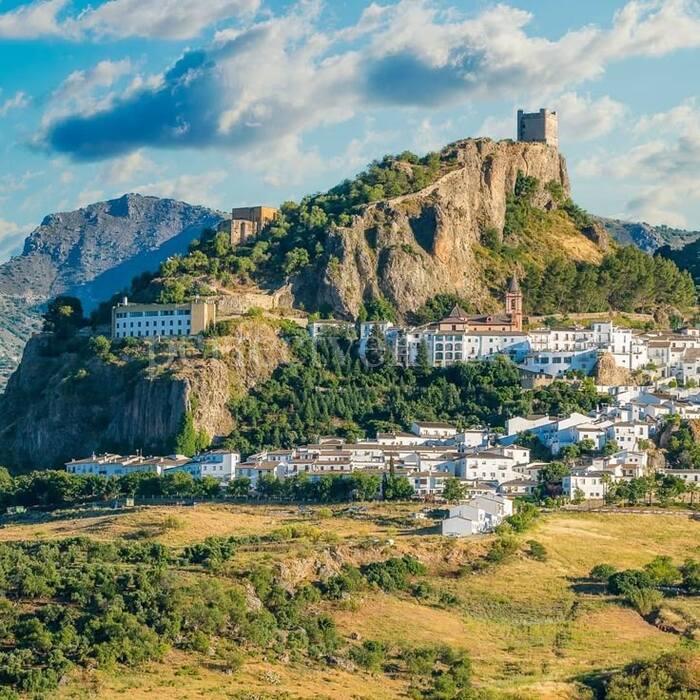 Путешествие в белые деревни Андалусии / Фото через Pinterest