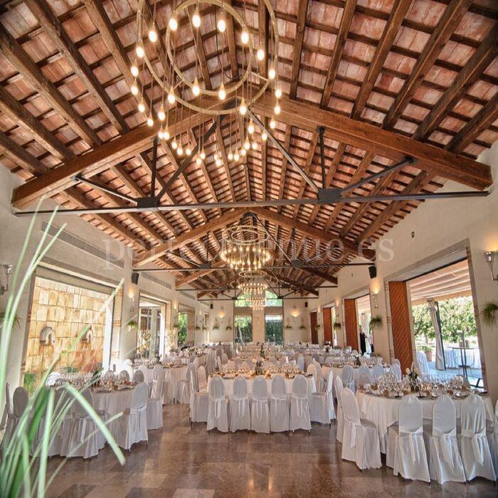 Restaurants to celebrate Valentine's Day in Valencia / Photo via Valencia Venues