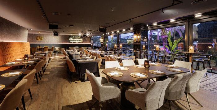 Restaurants to celebrate Valentine's Day in Marbella / Photo via La Sala Puerto Banus
